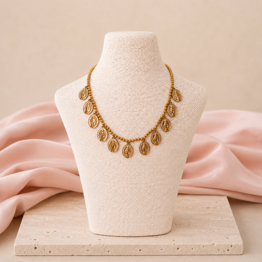 Collier breloque Victoire doré - Bébou la Coquette