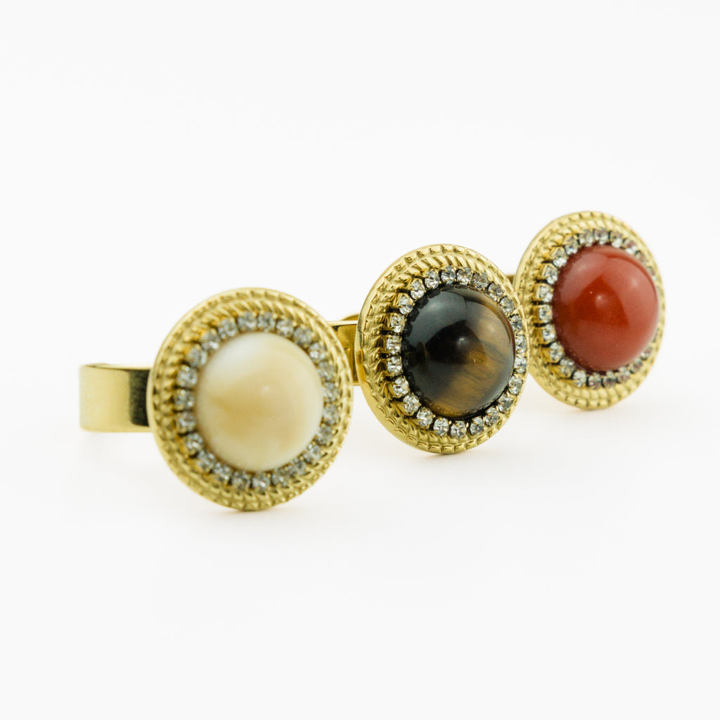 Bague Bérangère réglable en acier doré, cabochon rond et strass, en beige, marron et rouge