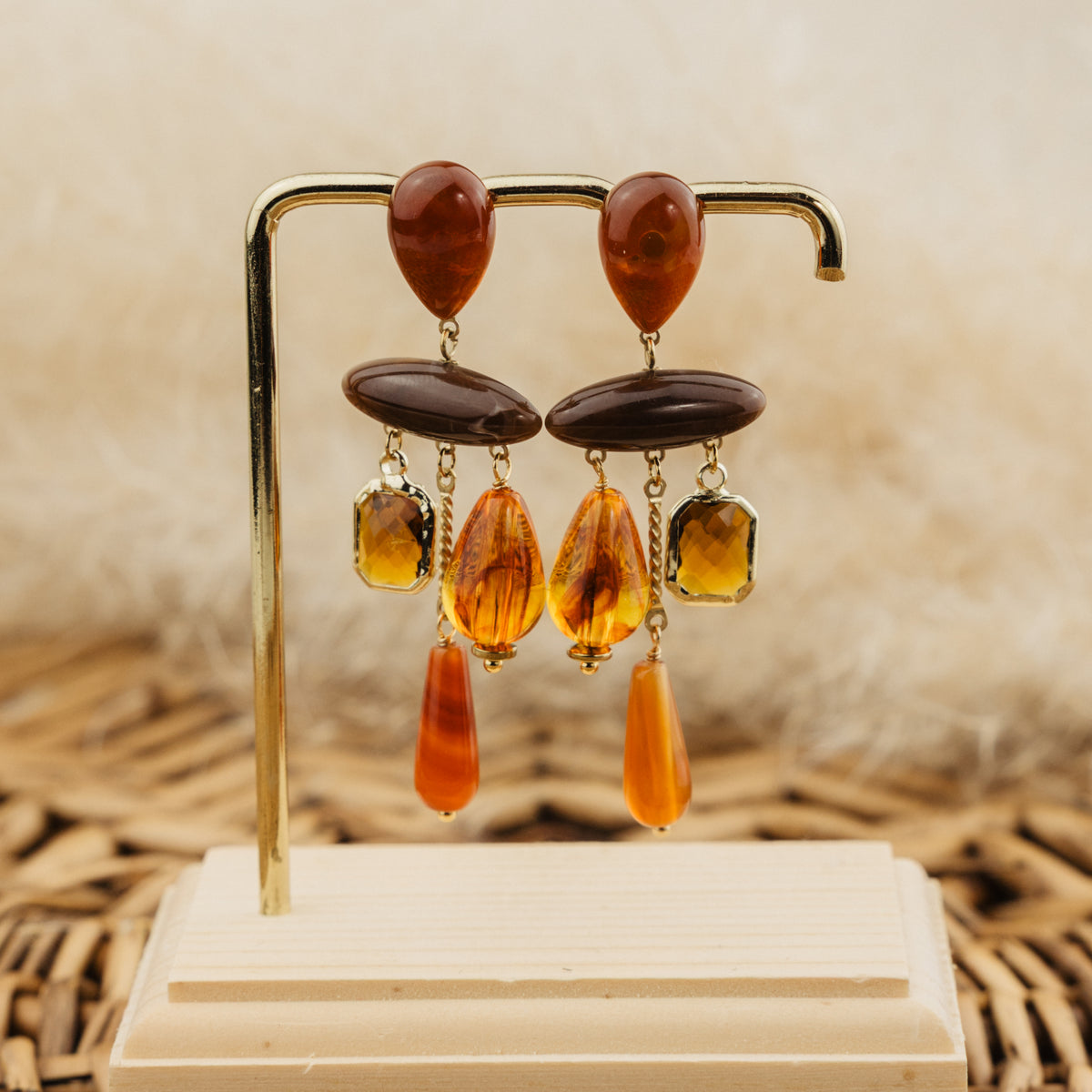 Boucles d'oreilles Eulalie orange, pampilles en acétate de cellulose ambre, marron et caramel
