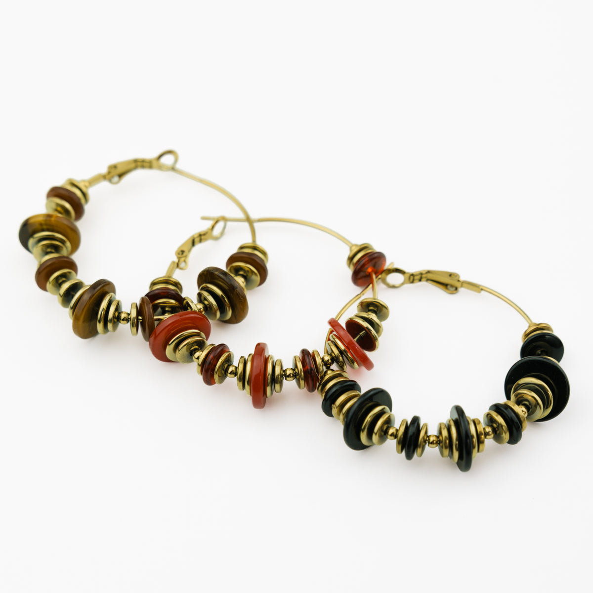 Boucles d'oreilles Félicie, créoles dorées en marron, rouge et noir